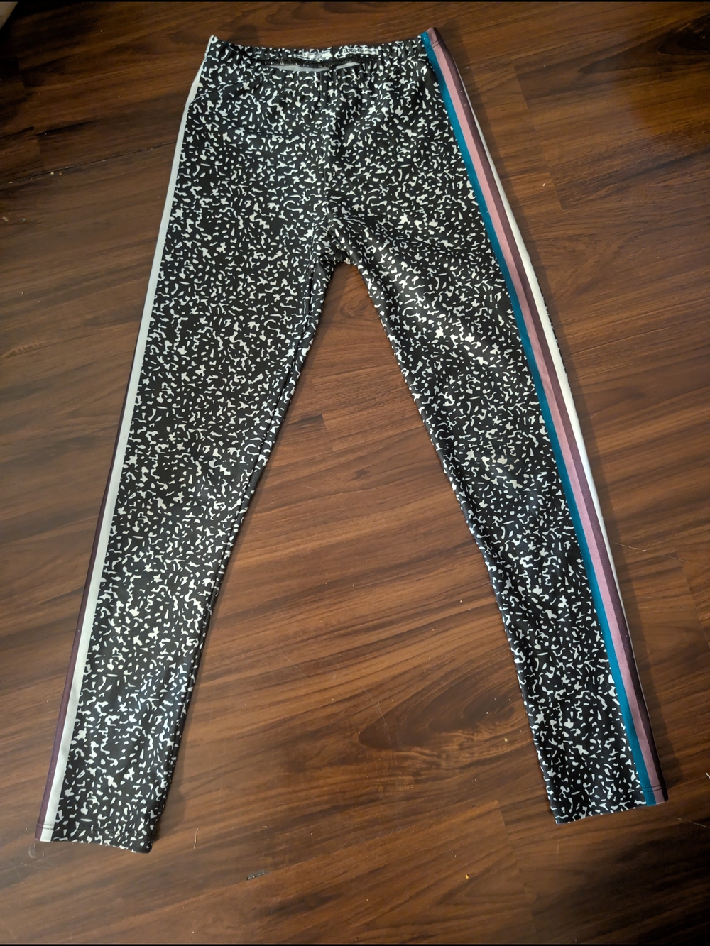 Goldsheep Black Printed Leggings with Teal and Mauve Side Stripes